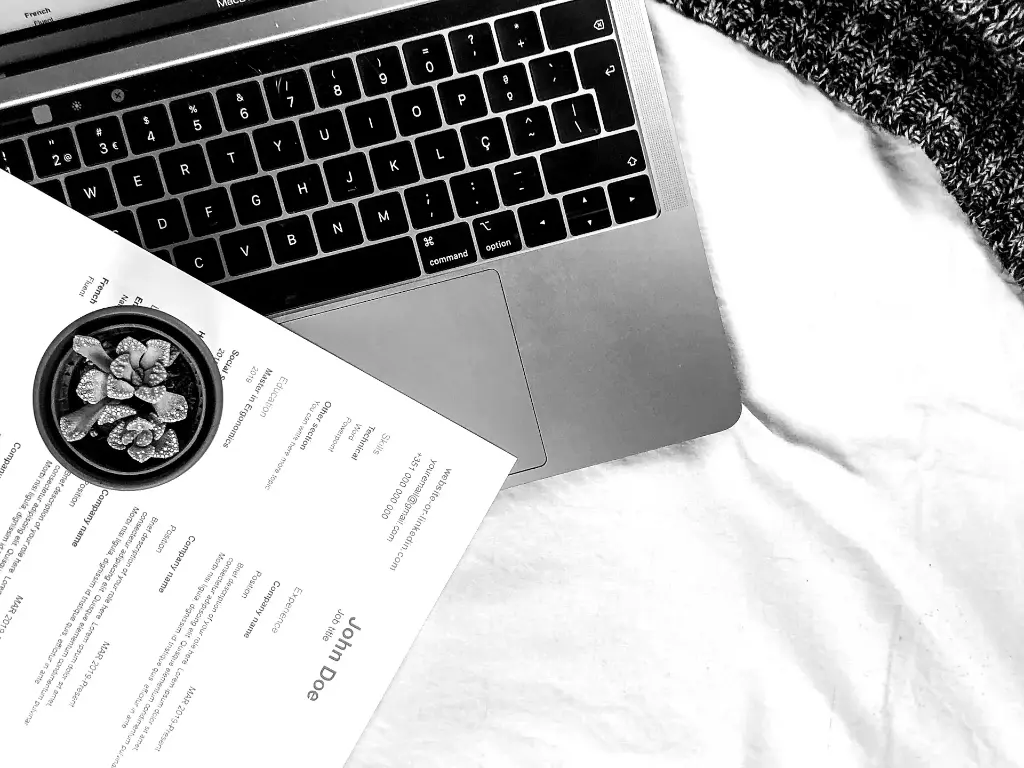 Rediseño y optimización de CV y LinkedIn (lo hacemos por vos!)